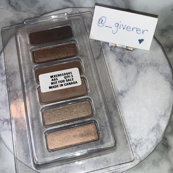 NEW MAC Enchanted Eve Eyeshadow Singles MAC Holiday - Picture 4 of 13